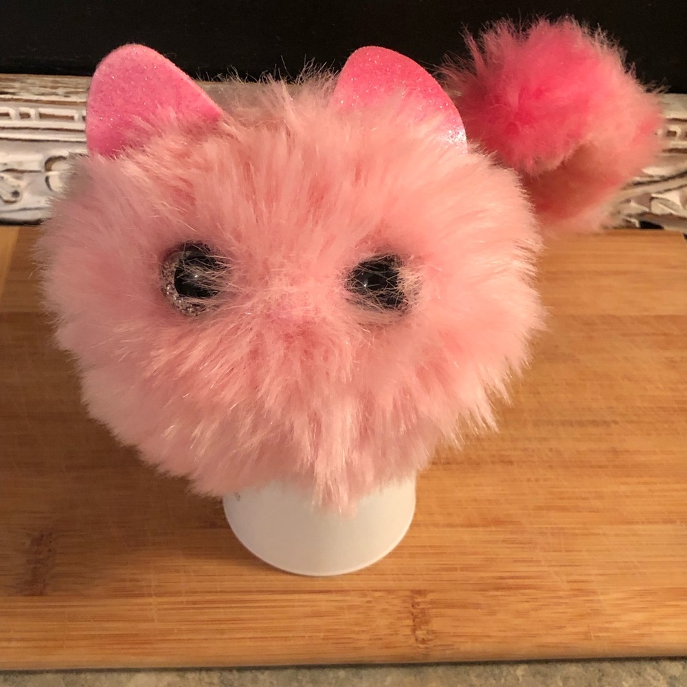 Pink Pomsies Talking Light Up Kitty Cat Great working Condition